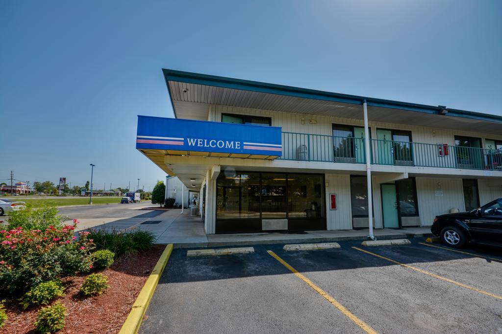 Motel 6 Huntsville - Madison Exterior foto