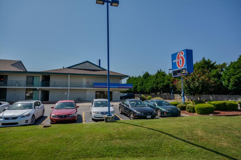 Motel 6 Huntsville - Madison Exterior foto