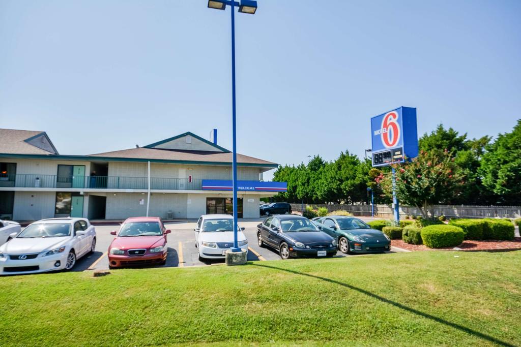 Motel 6 Huntsville - Madison Exterior foto