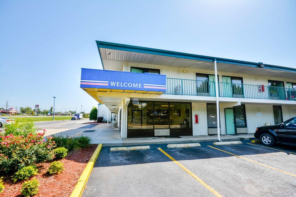 Motel 6 Huntsville - Madison Exterior foto